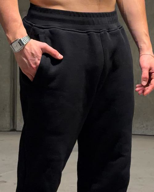 Essential Slim Jogger